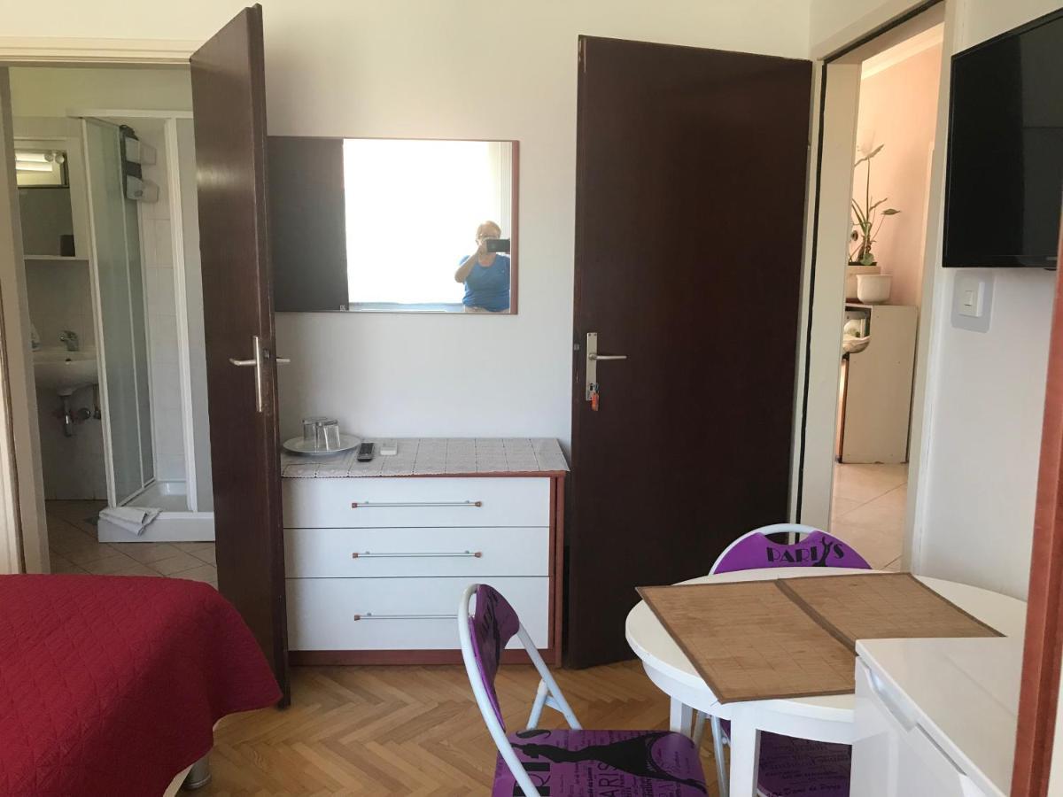Appartement Sobe Stefanija à Umag Extérieur photo